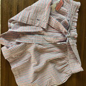 Vineyard Vines Women’s Seersucker Striped Shorts. NWT